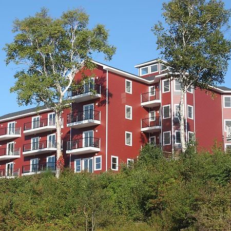 Lanes Riverhouse Inn & Cottages Montague Exterior photo