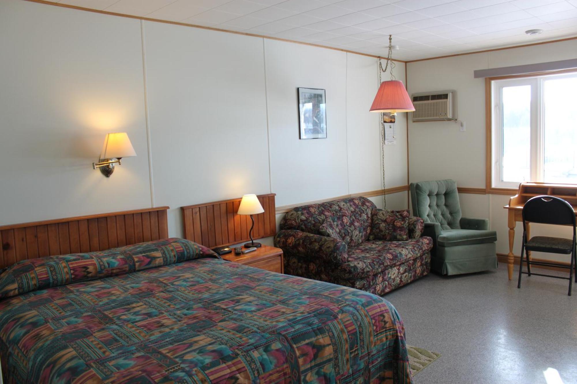 Lanes Riverhouse Inn & Cottages Montague Room photo