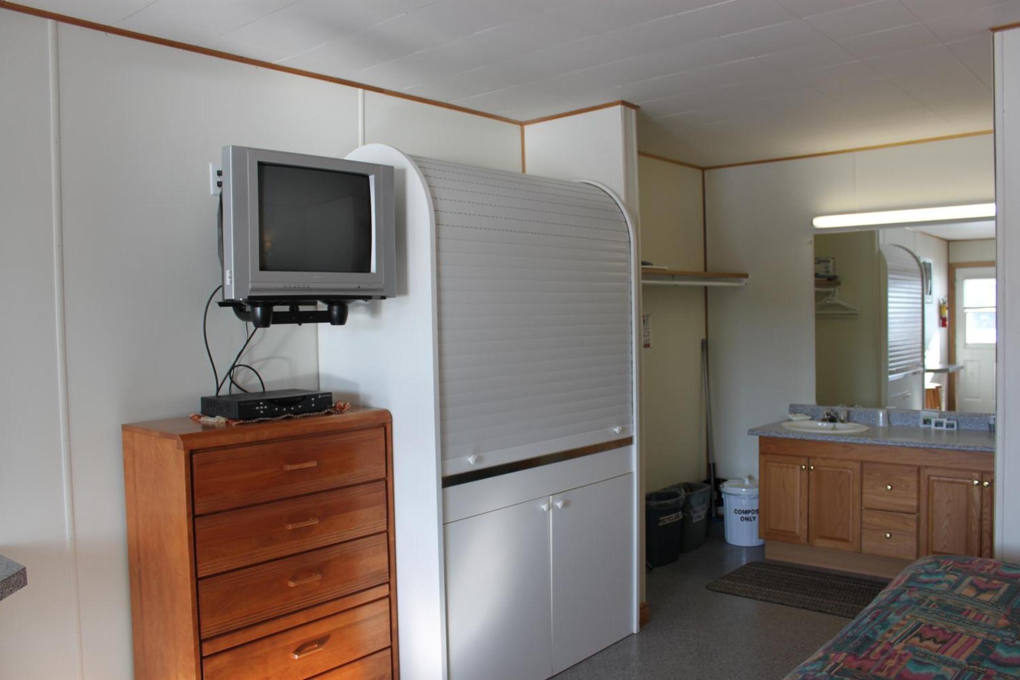 Lanes Riverhouse Inn & Cottages Montague Room photo